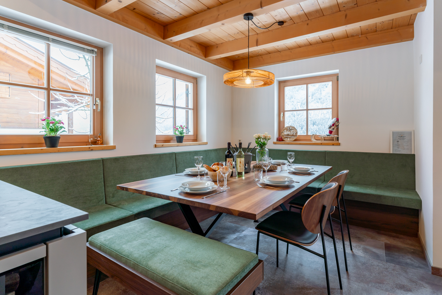 Keuken met zithoek in Chalet Bauerhaus Oostenrijk